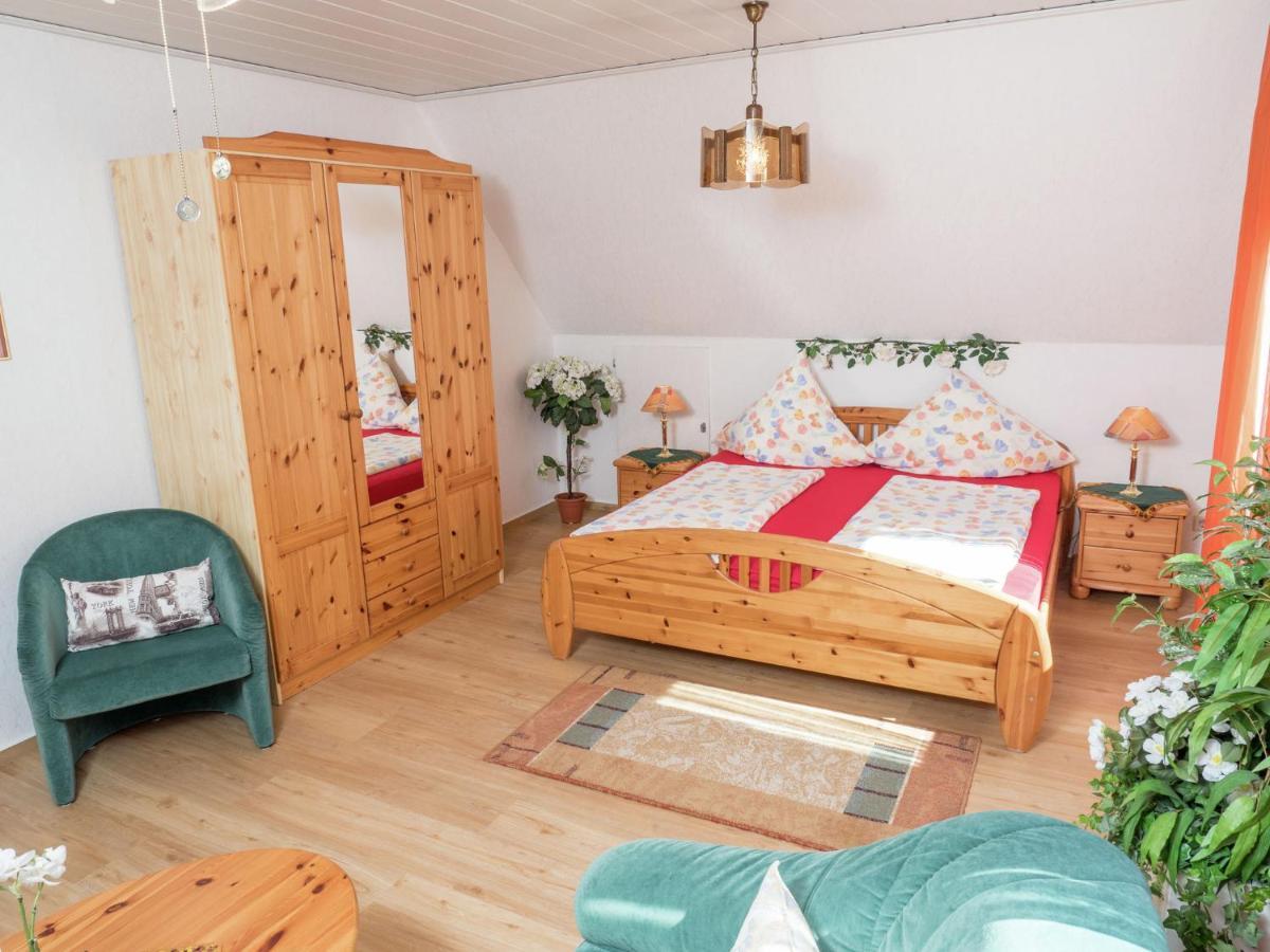 Cheerful Apartment Near City Centre Of Haslach Haslach im Kinzigtal Bagian luar foto