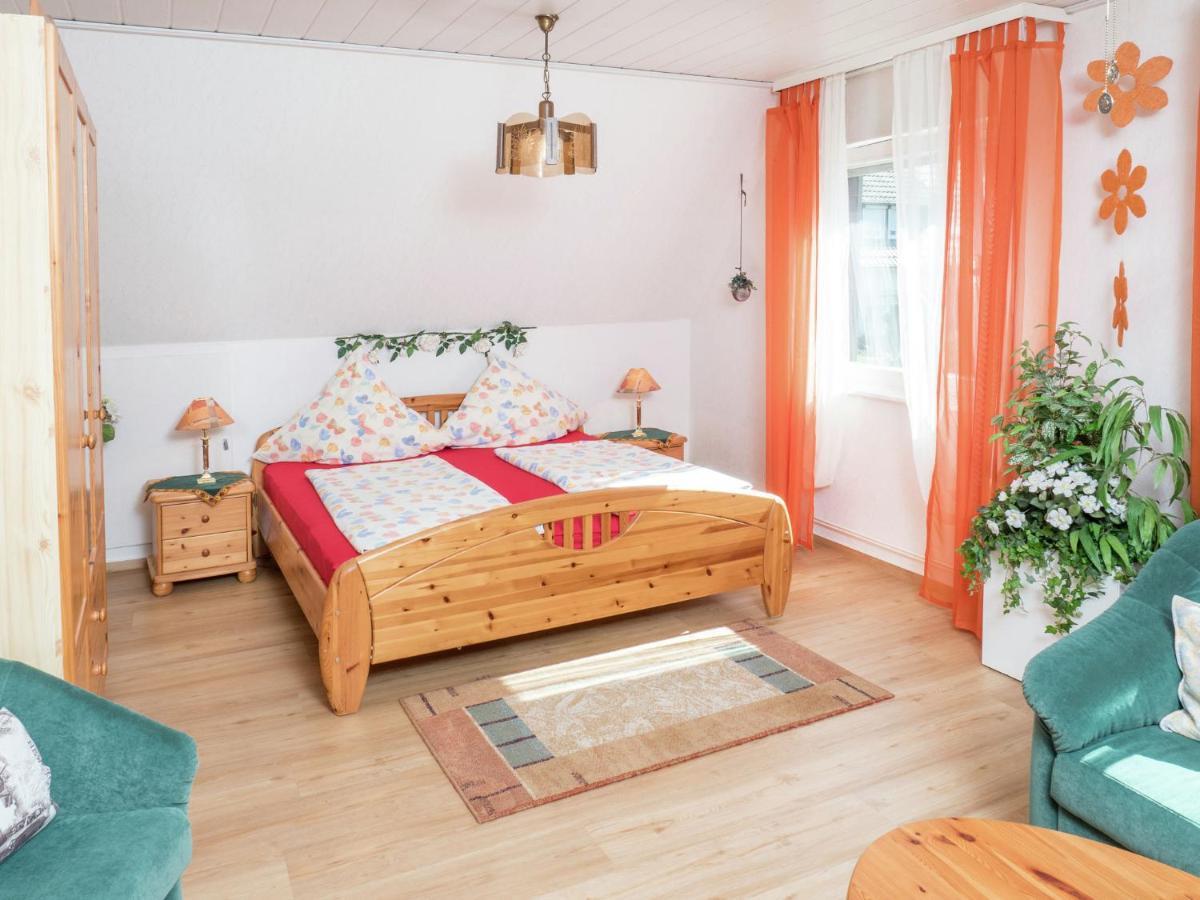 Cheerful Apartment Near City Centre Of Haslach Haslach im Kinzigtal Bagian luar foto